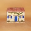 Maison volets bleus