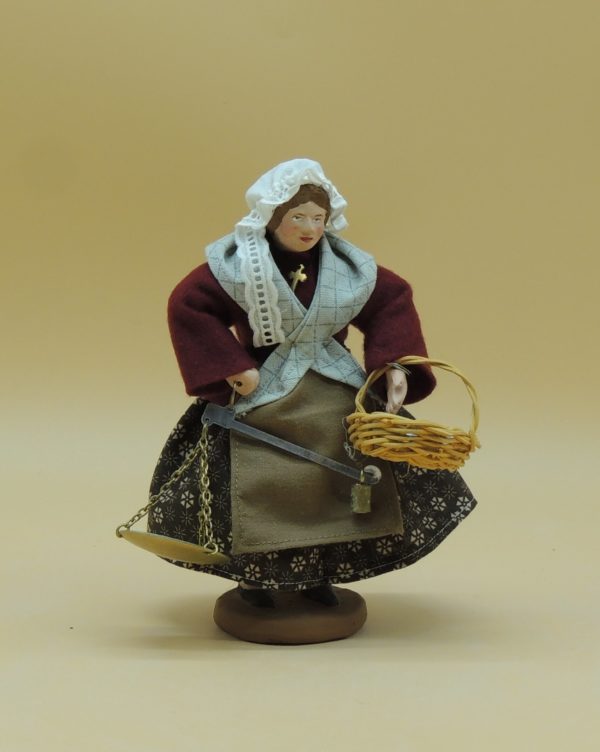 Santon Femme poissonnière 18cm